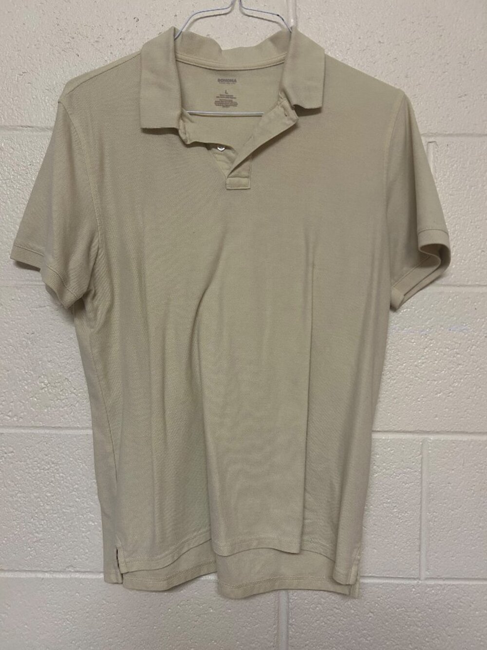 Men's cream Polo size L